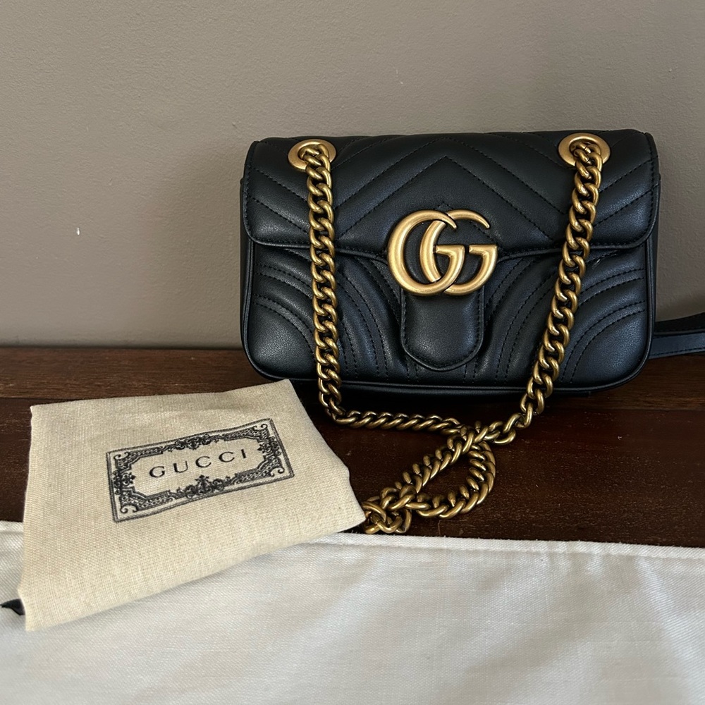 Gucci Marmont mini Black Quilted Leather Shoulder Bag